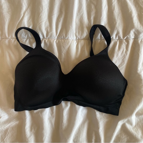 Secret Treasures Black Bra Size 40DDD Women Girls Teens Intimates Lingerie - Picture 1 of 5